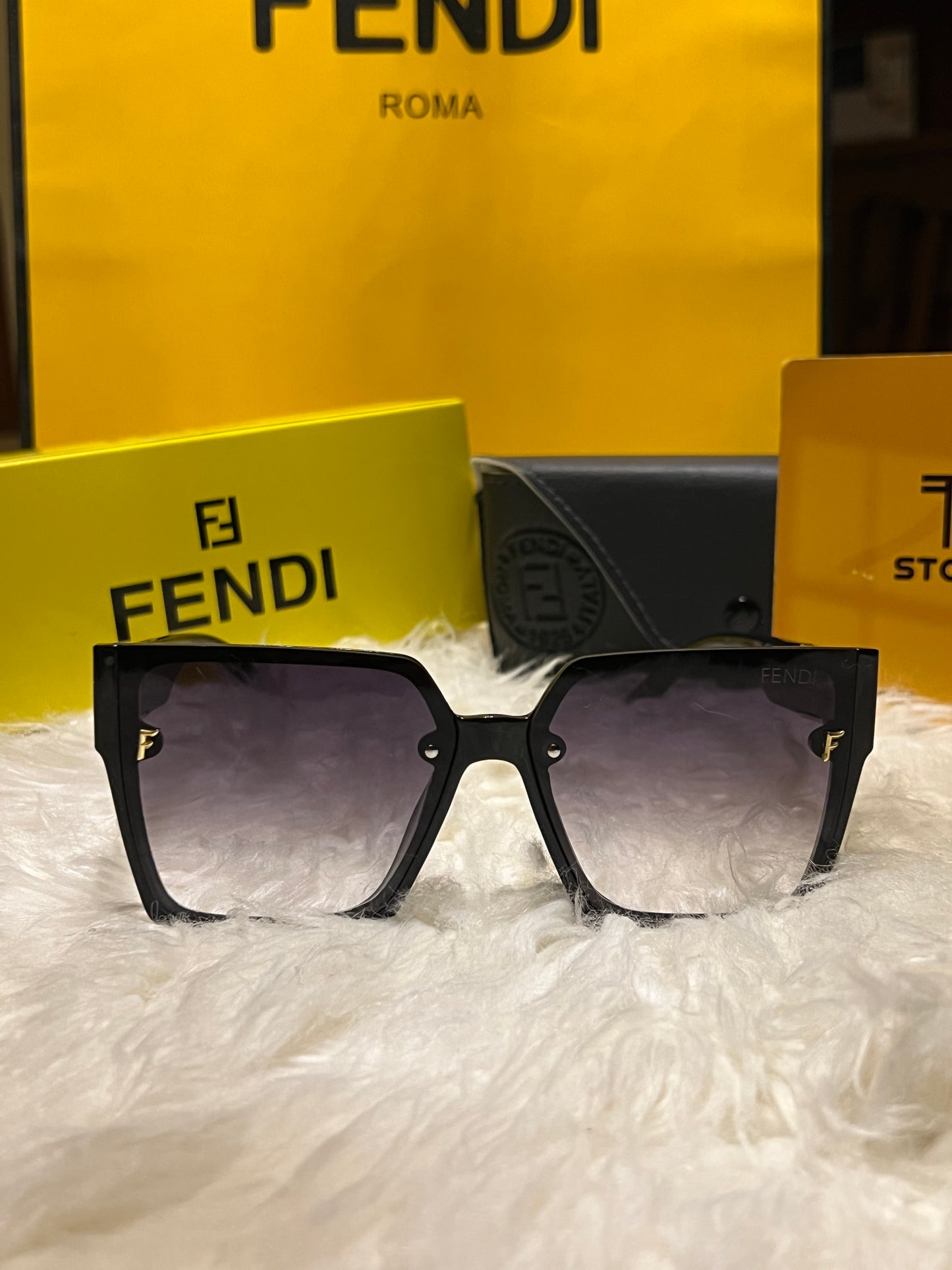 Fendi Black Logo Sunglasses