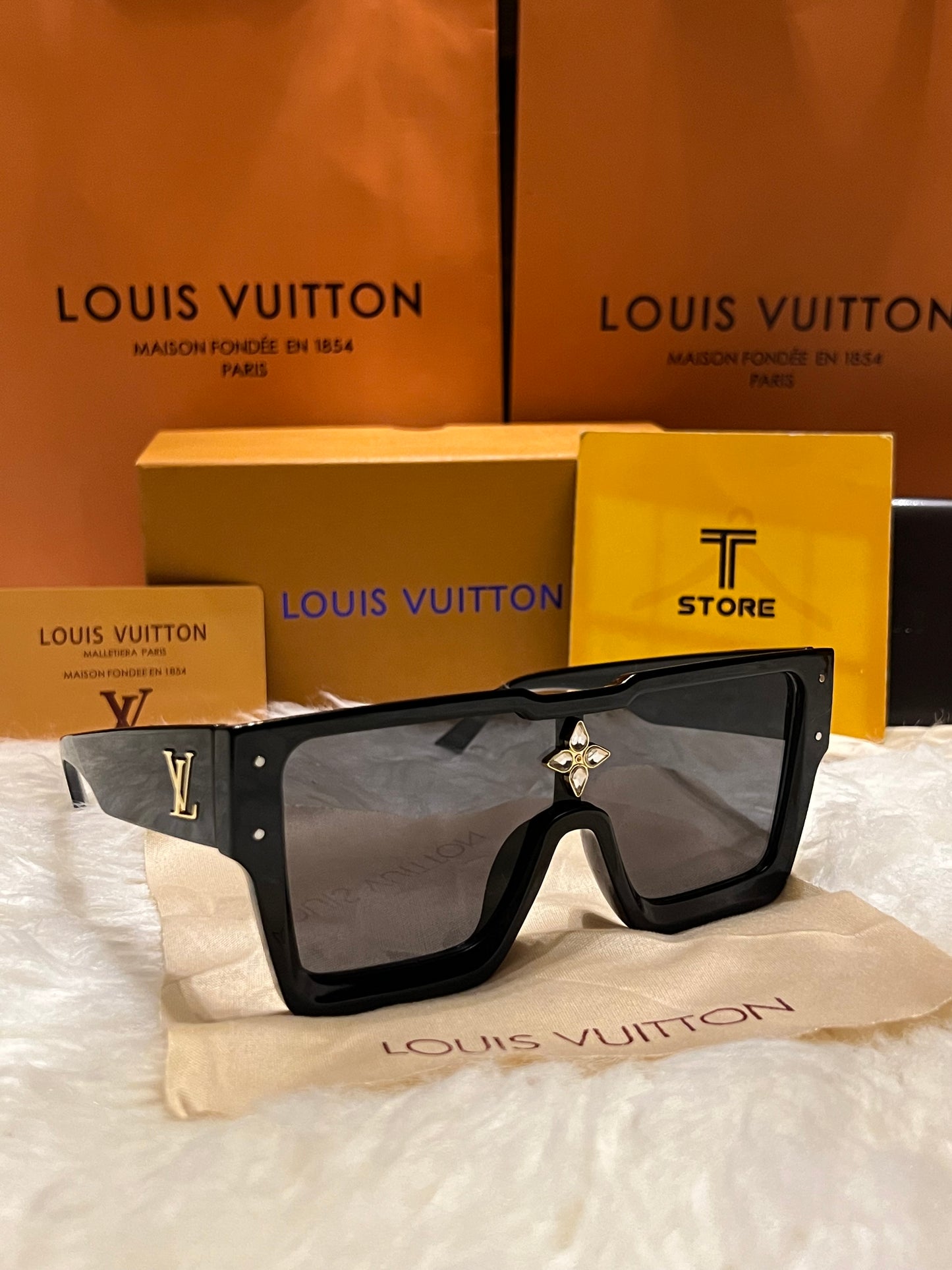 LV Cyclone Black Sunglasses