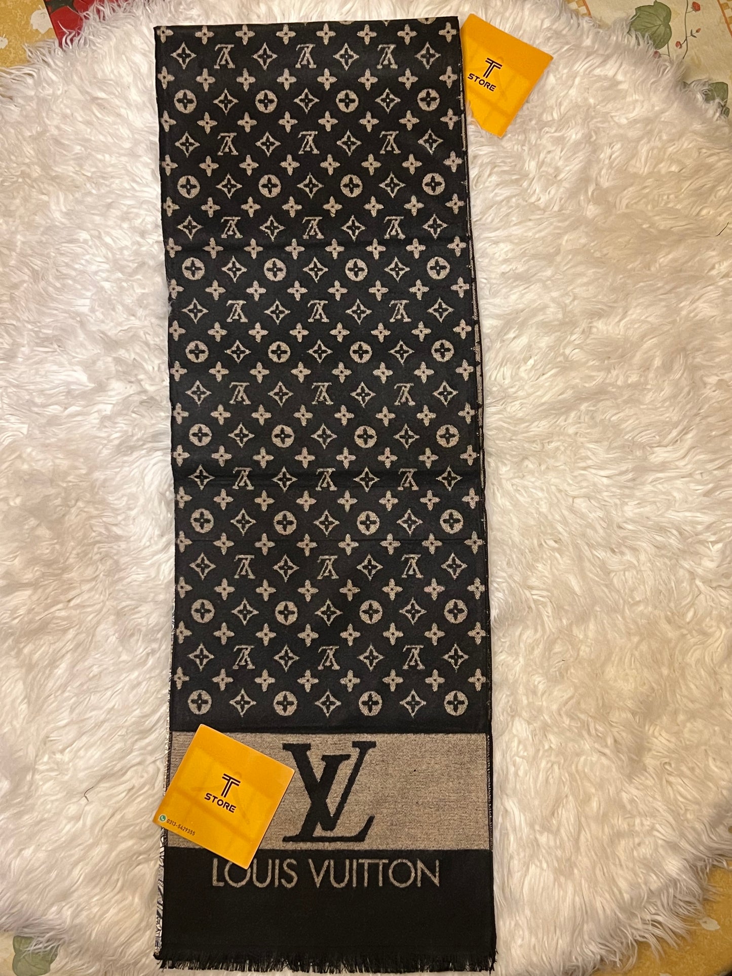 LV monogram Black and Brown Muffler