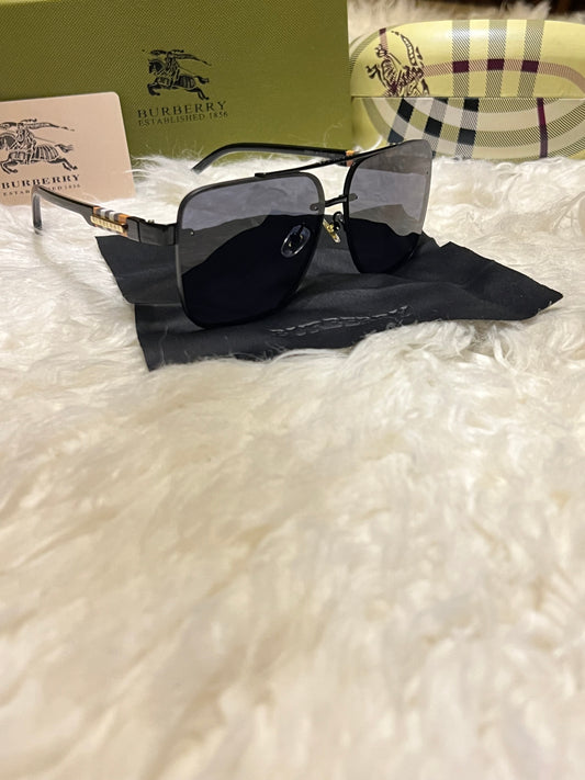 Burberry Black Round Frame Men’s Sunglasses