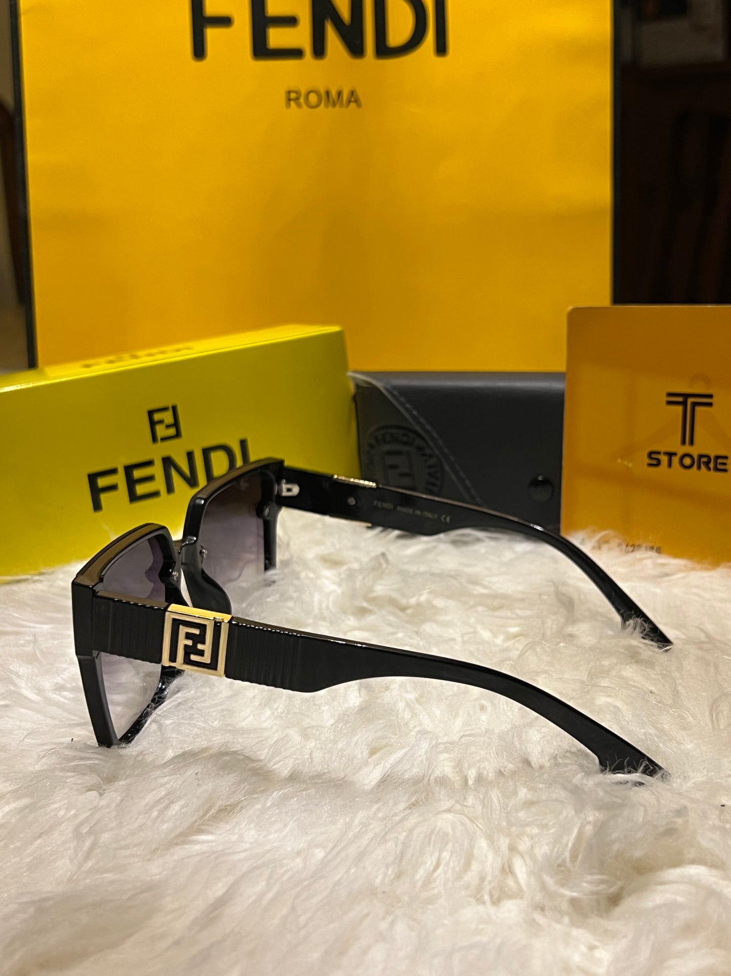 Fendi Black Logo Sunglasses