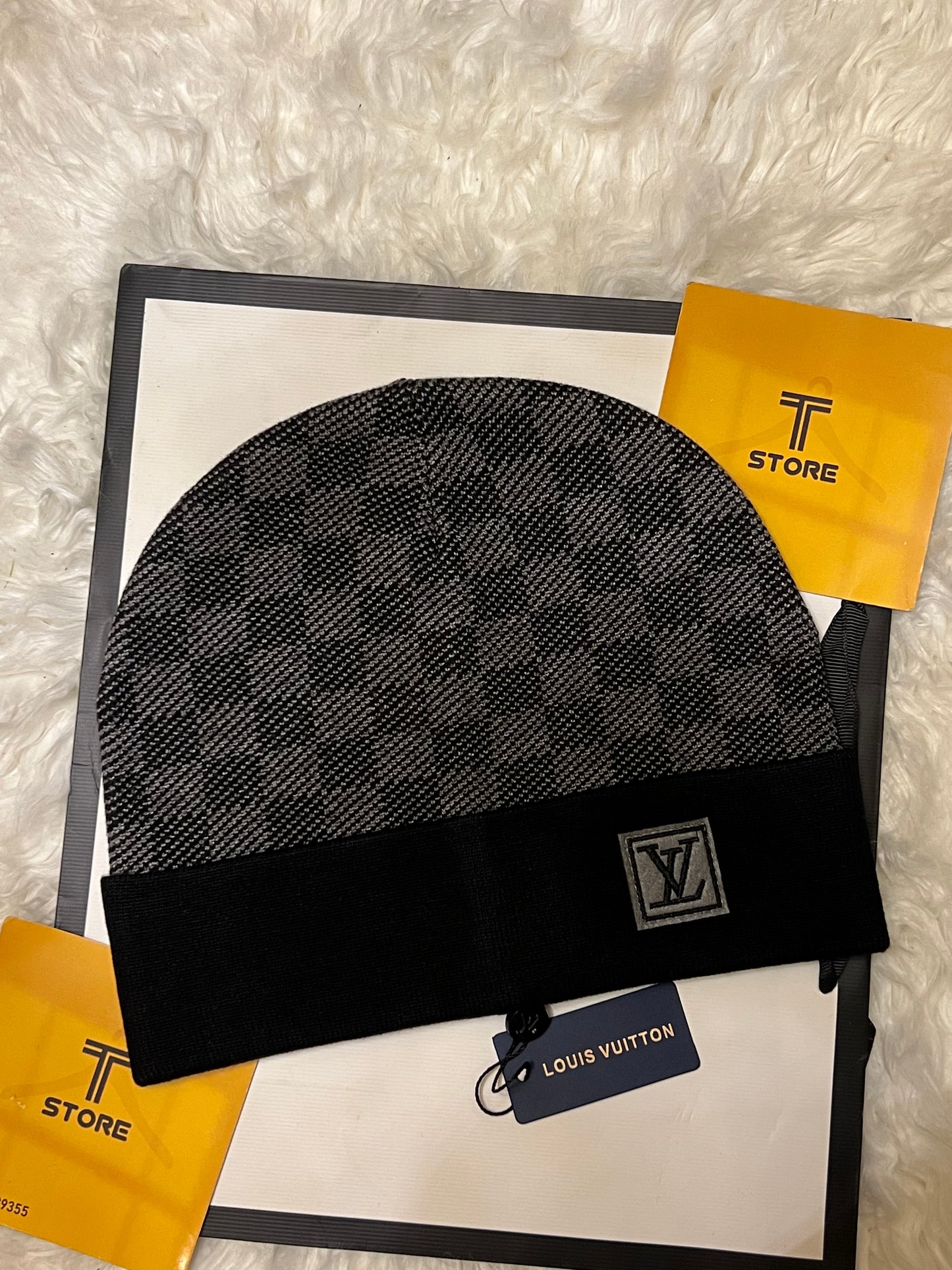 LV Black Small Check Woolen Beanie Cap