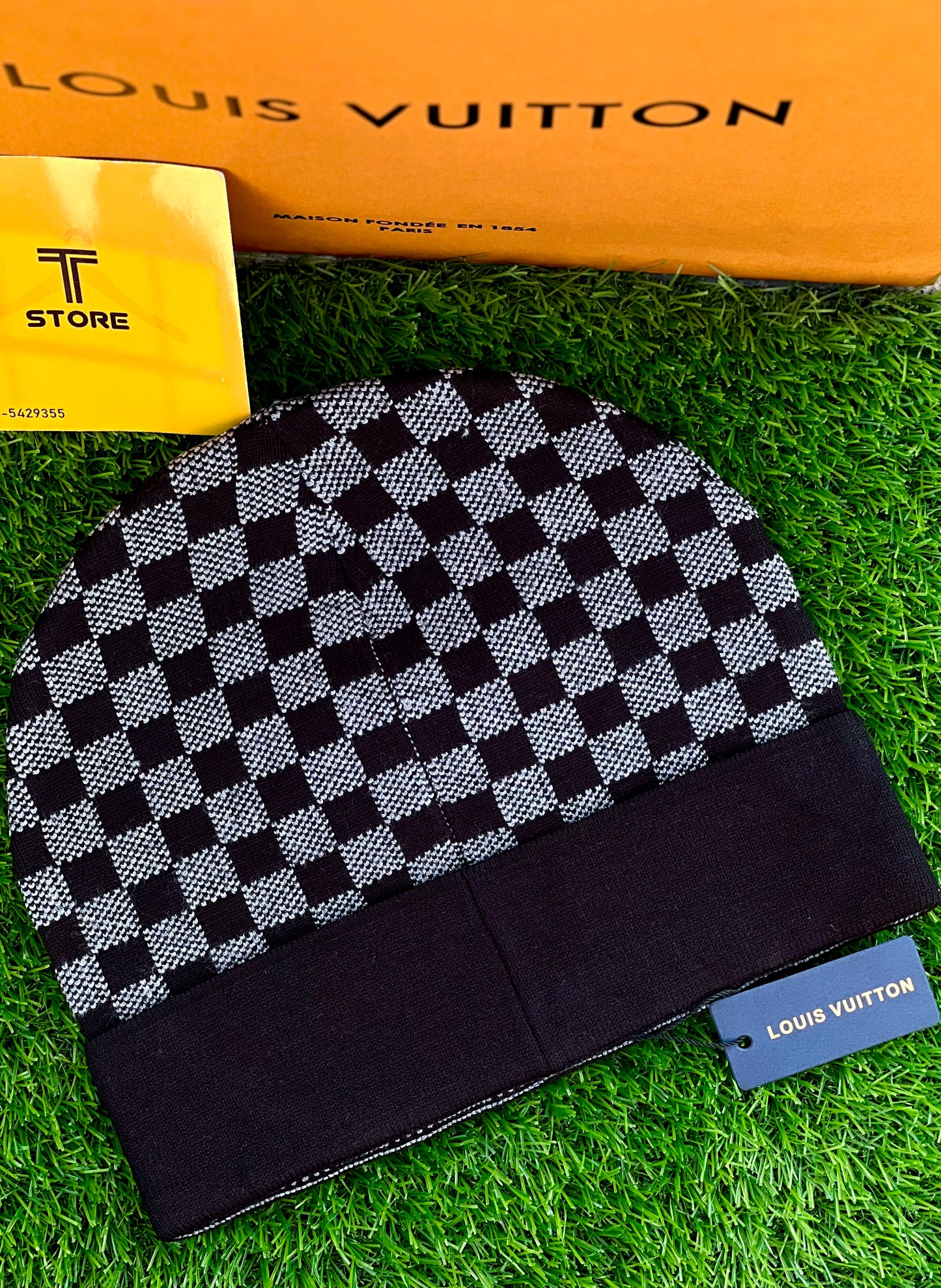 LV Black Large Check Woolen Beanie Cap