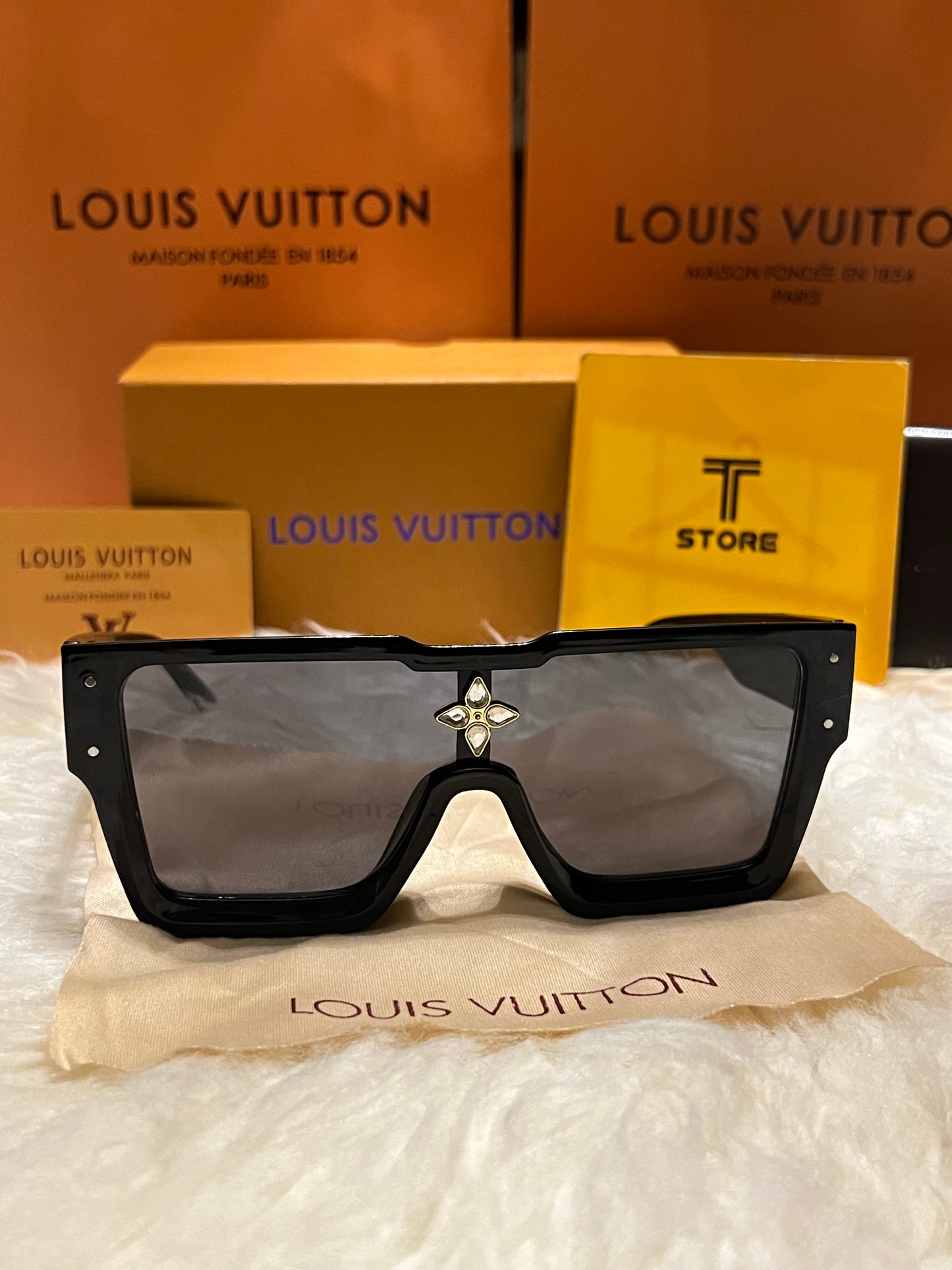 LV Cyclone Black Sunglasses