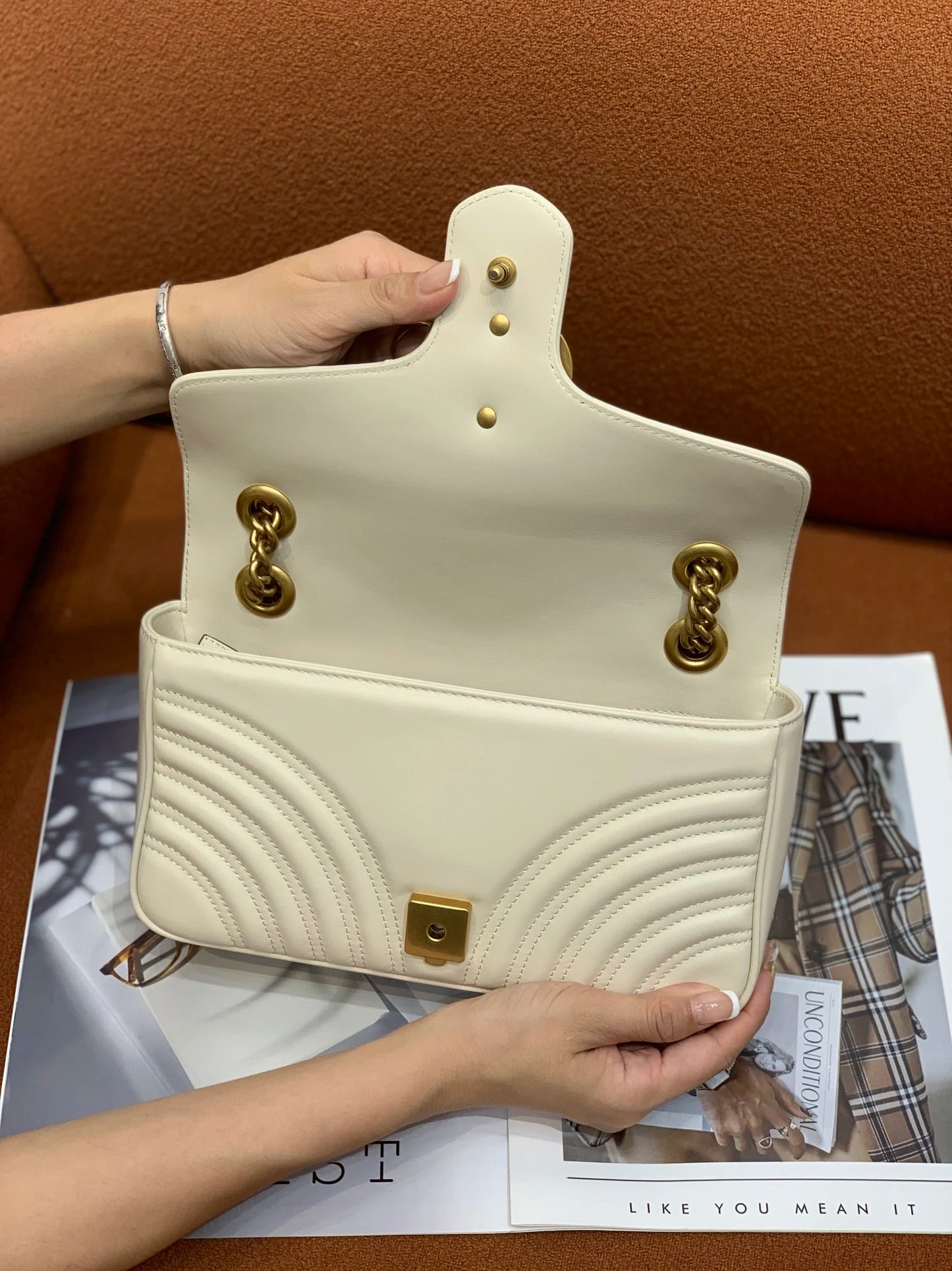 Gucci Marmont GG White Shoulder Bag