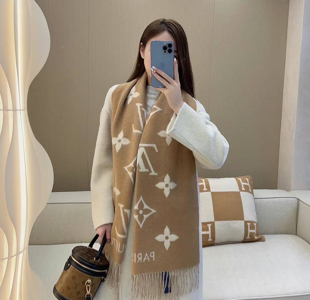 LV Brown Flower Woolen Shawl For Women